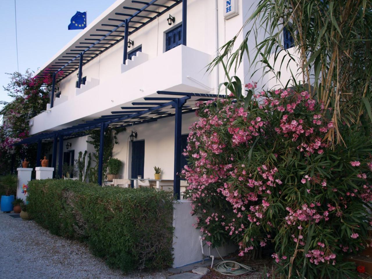 Alisahni Hotel Vari  Bagian luar foto